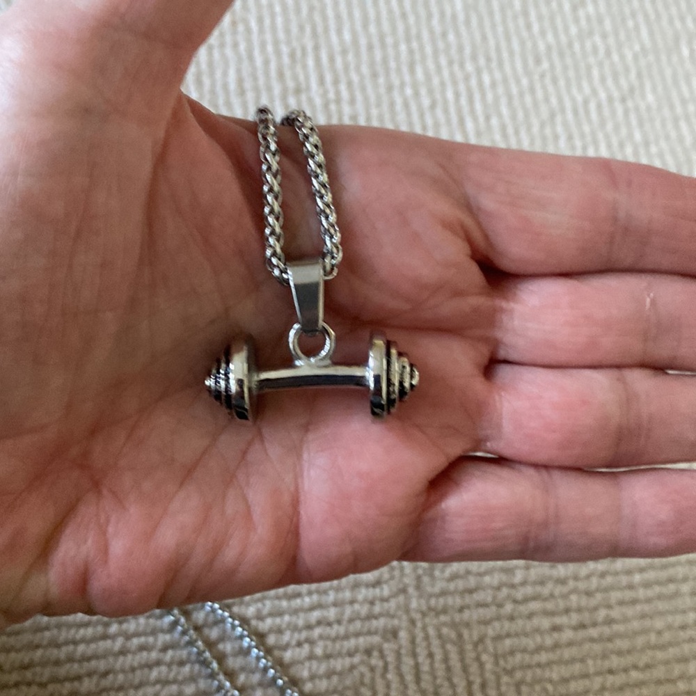 NWOT Barbell Pendant with 22 inch Chain